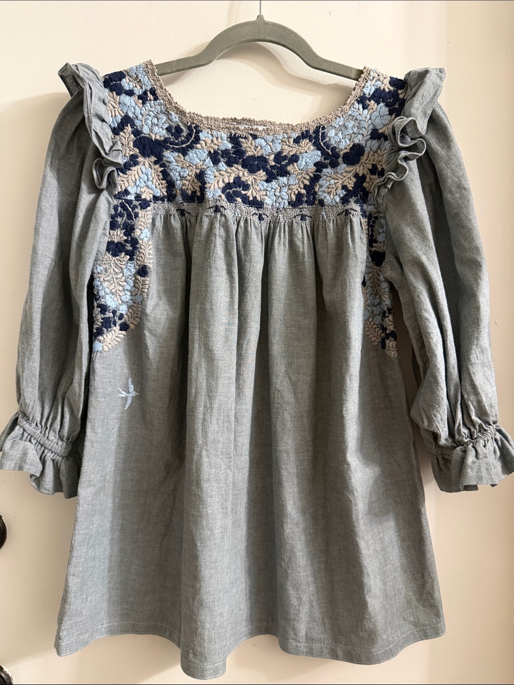 MI Golondrina Womens Pullover Top Size XS grey navy Embroidered Boho Bell Sleeve